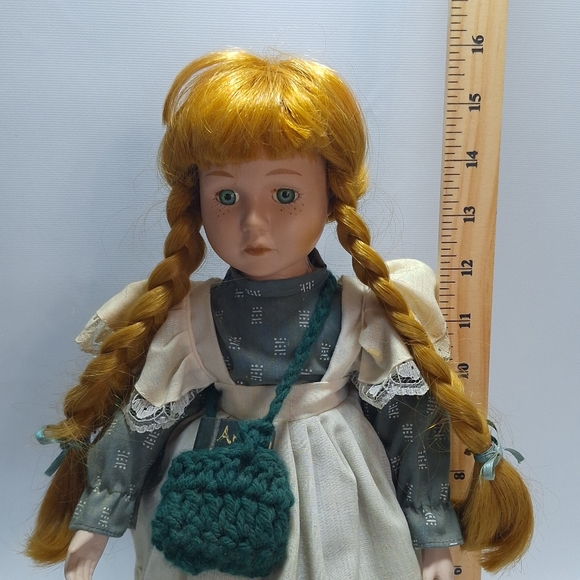 Anne of Green Gables Treasury Edition Porcelain Doll - Picture 9 of 9